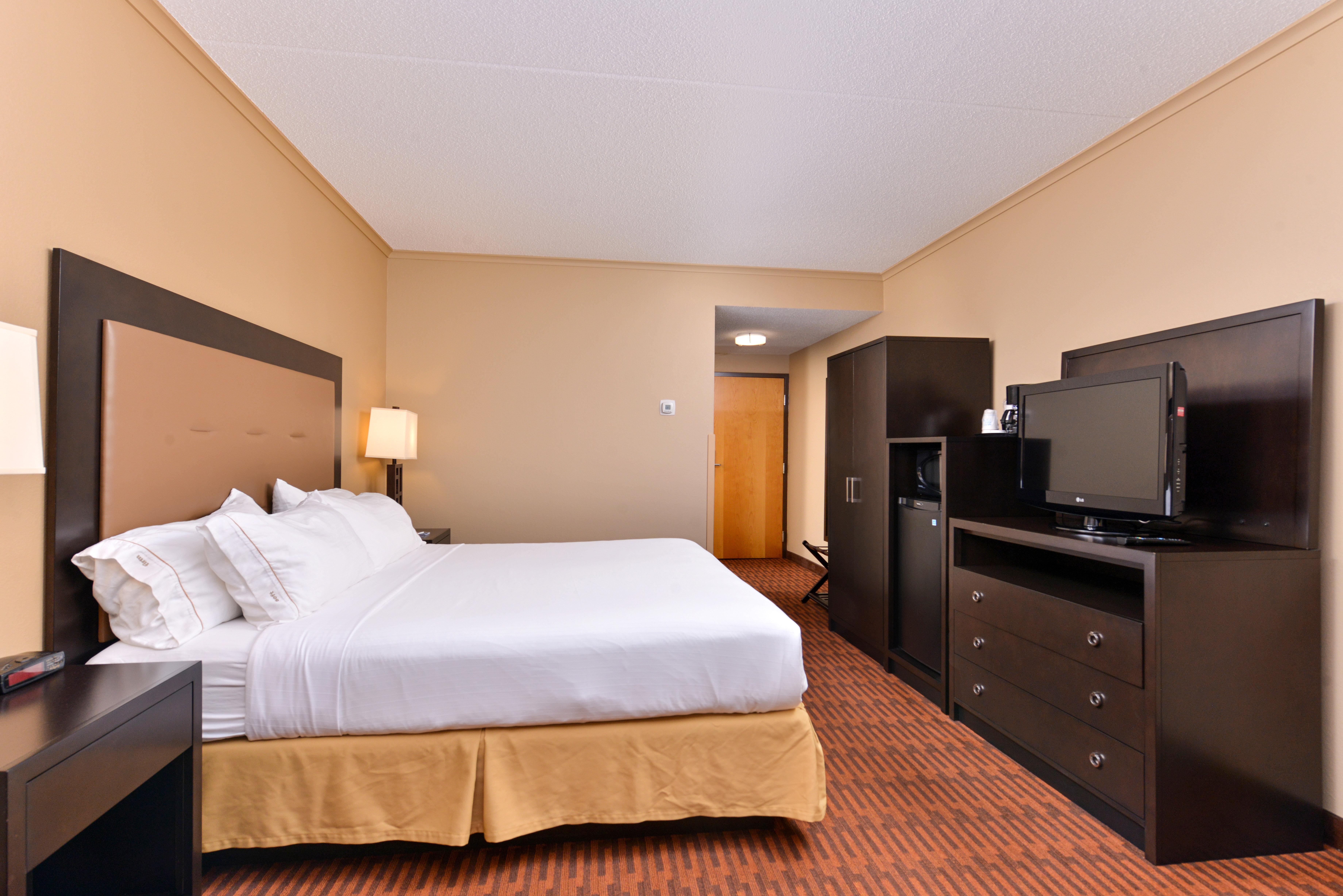 Holiday Inn Express Breezewood By Ihg Екстер'єр фото